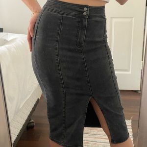 Stretchy black denim skirt